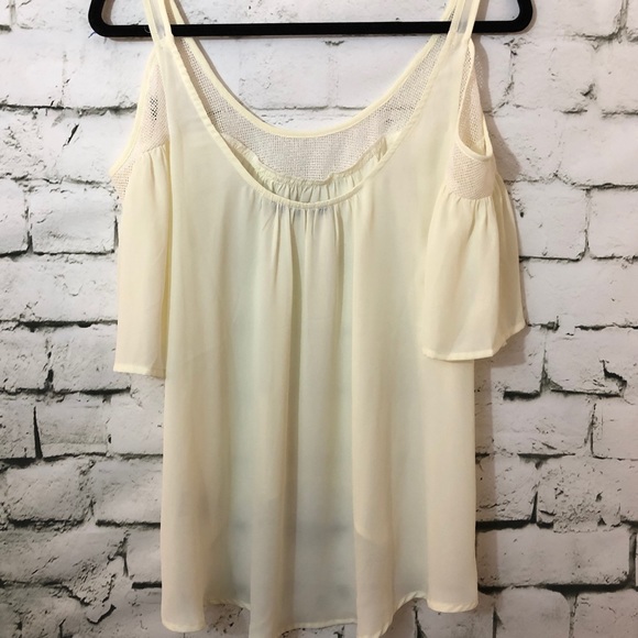 Ark & Co | Ivory Cold Shoulder Blouse - Picture 4 of 4